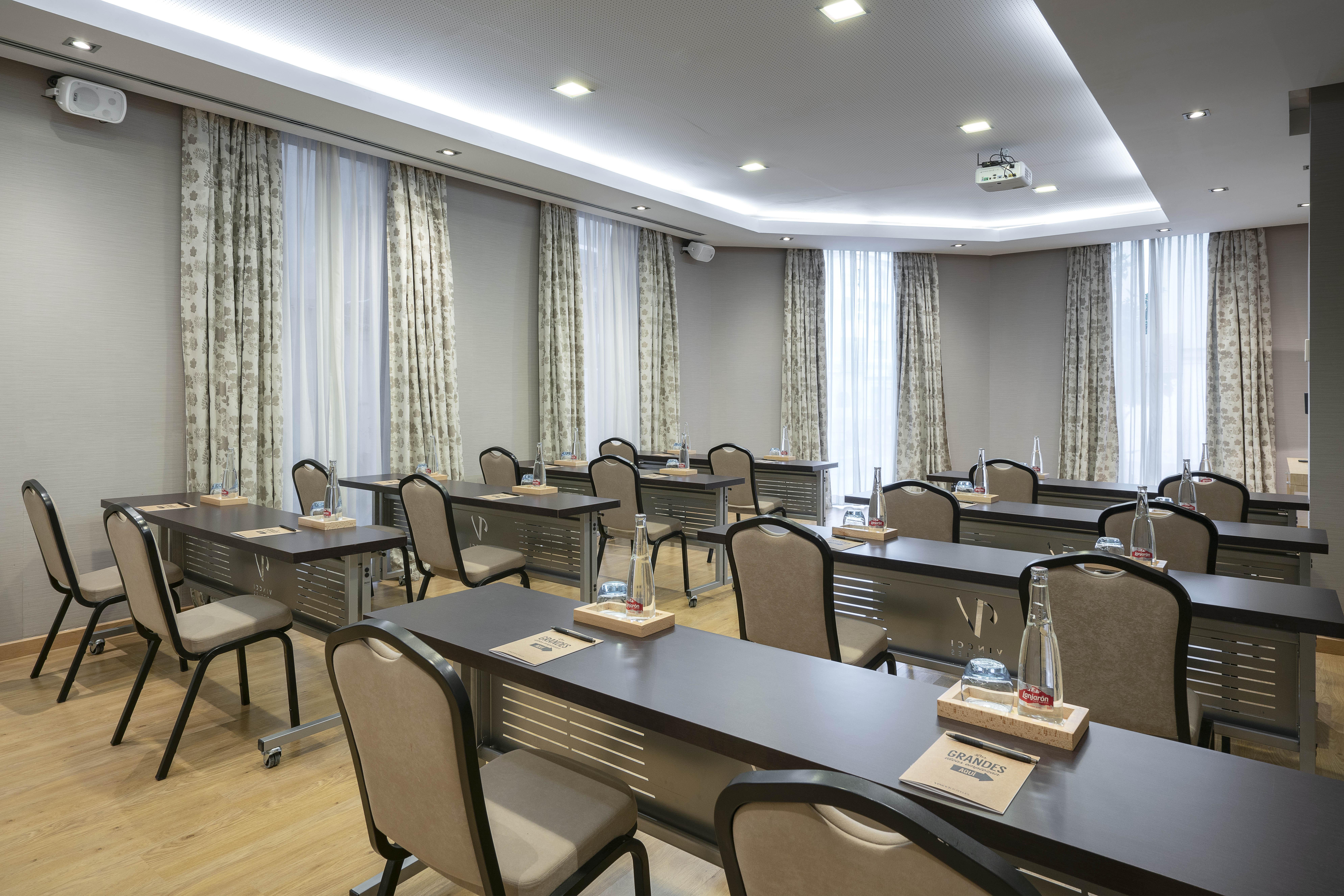 Vincci Seleccion Posada Del Patio Μάλαγα Εξωτερικό φωτογραφία Meeting room