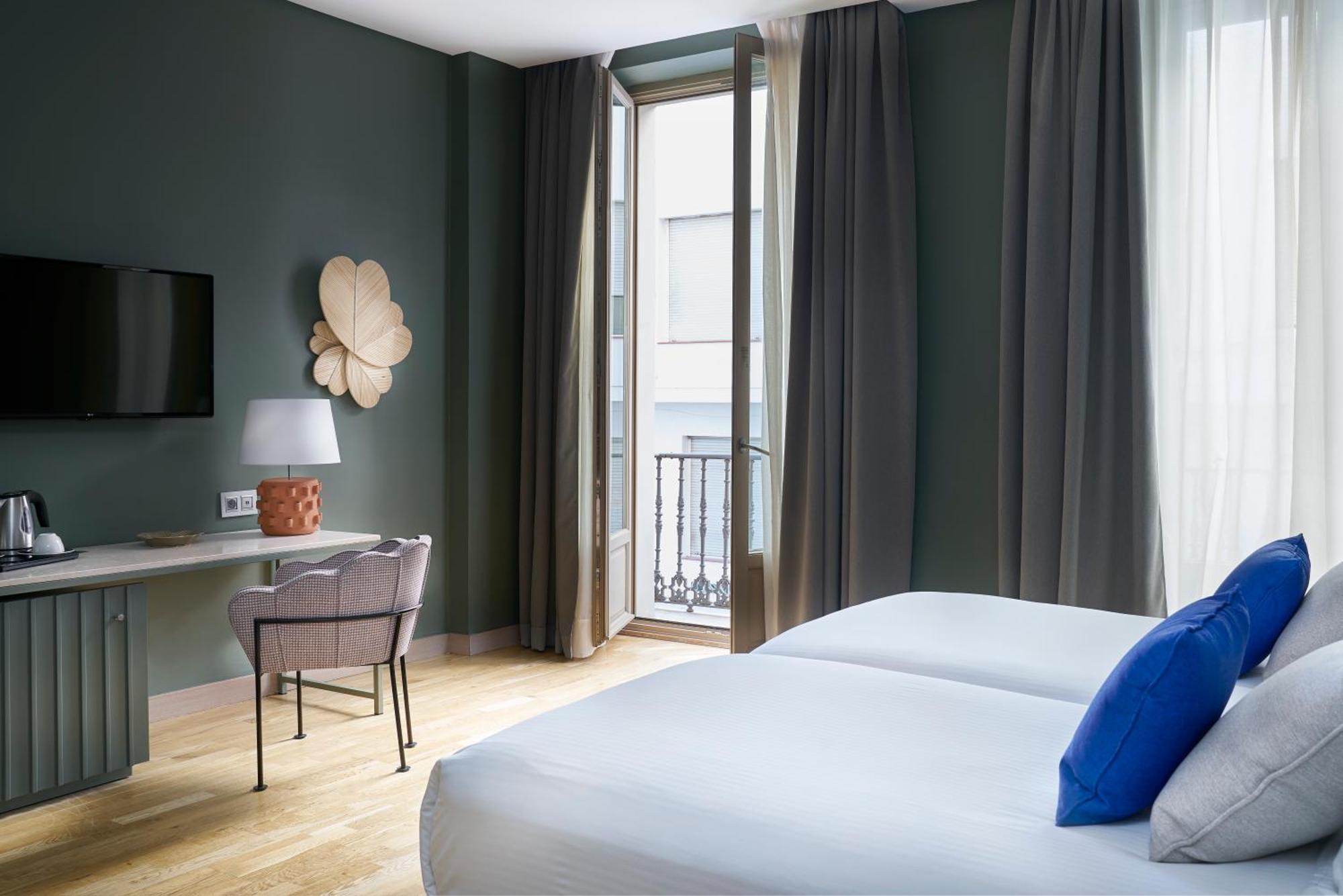 Vincci Seleccion Posada Del Patio Μάλαγα Εξωτερικό φωτογραφία A room at the hotel